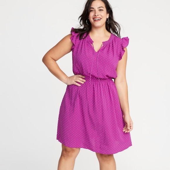 Old Navy Dresses & Skirts - Old Navy Waist-Defined Ruffle Sleeve Dress